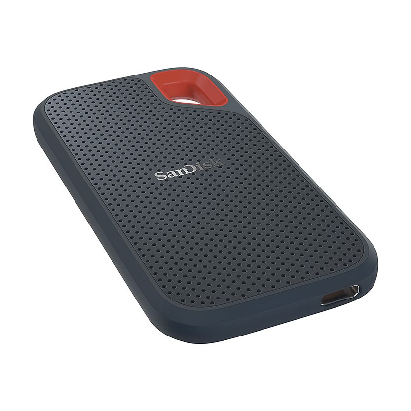 SANDISK 1TB EXTREME PORTABLE SSD 1050MB/S R, 1000MB/S W, IP55 RATED, PC, MAC & SMARTPHONE COMPATIBLE, BLACK (SDSSDE61-1T00-G25)